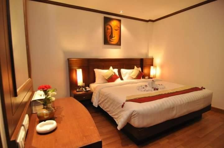 Hemingway'S Hotel Patong Luaran gambar