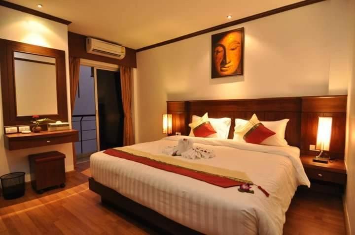 Hemingway'S Hotel Patong Luaran gambar